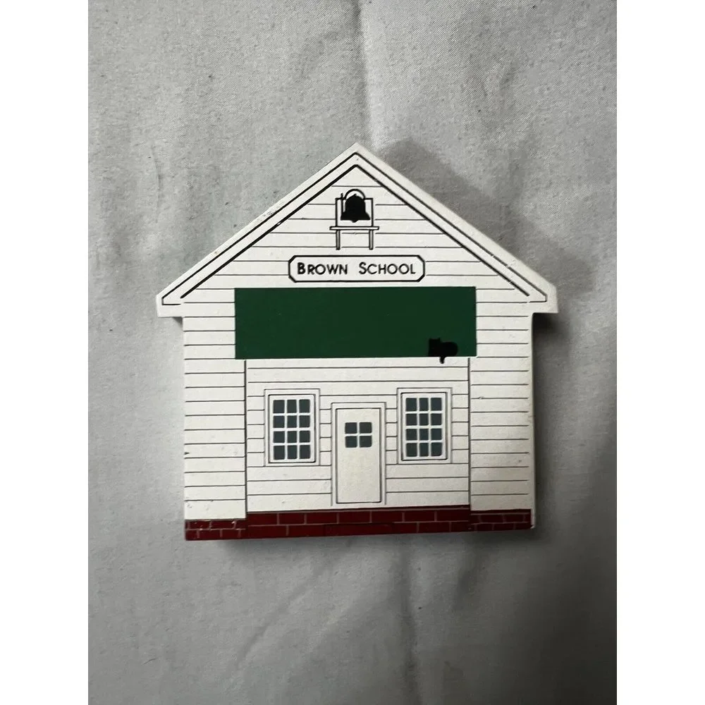 Cat's Meow Wood Village Ohio Amish‎ Series Brown School Schoolhouse 1991 Shelf